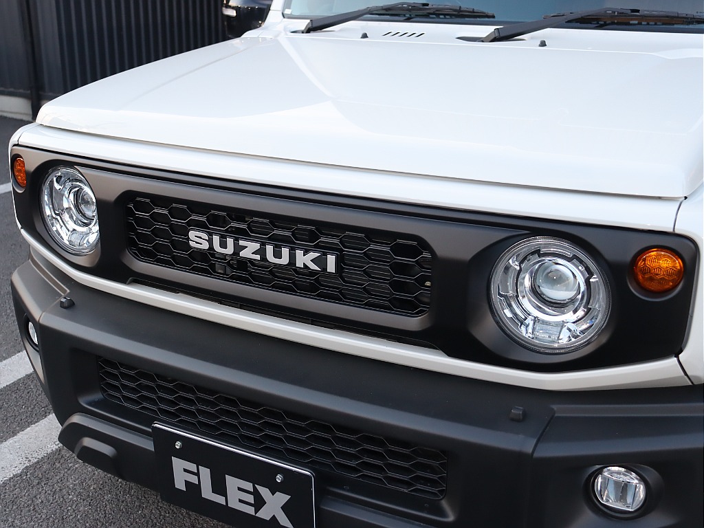 新品横文字グリルで一気に雰囲気変わります！