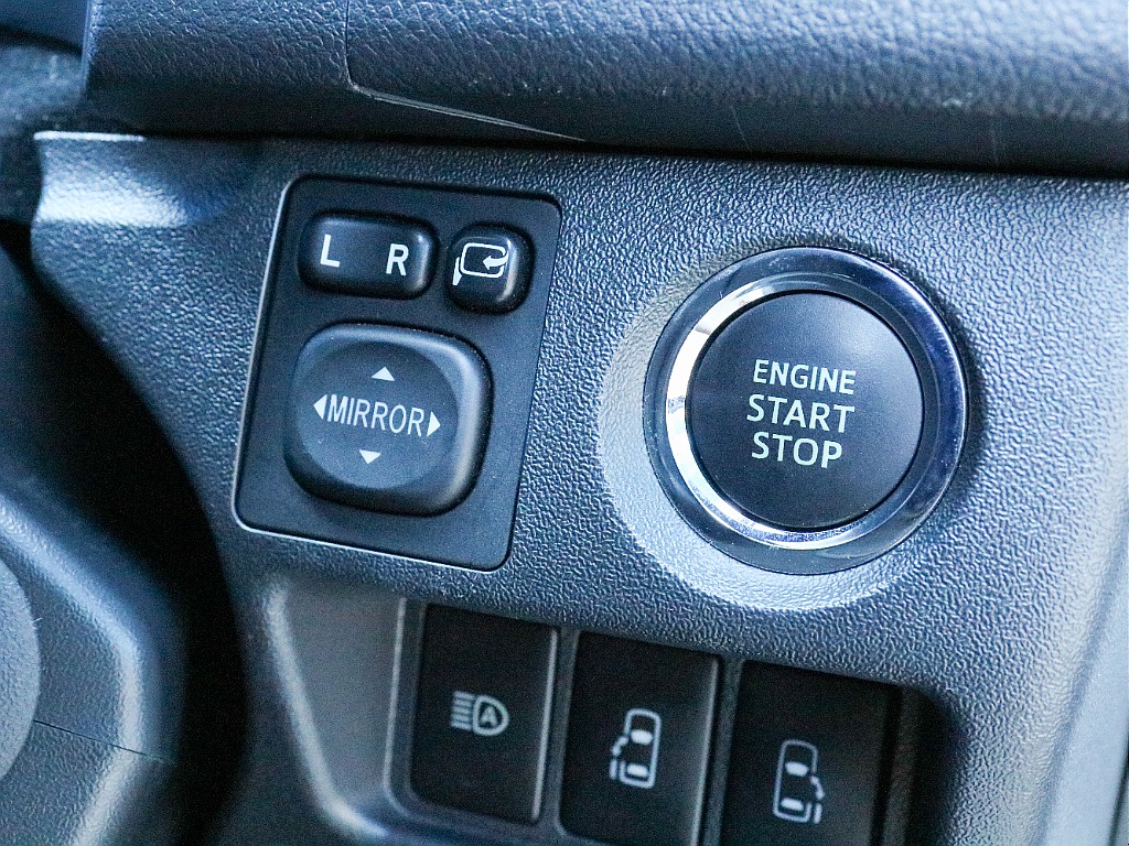 スマートエントリー＆プッシュスタート付き！！