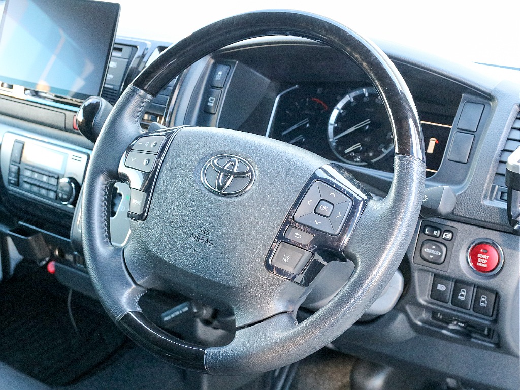 ステアリングスイッチ付き！！