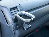助手席側ドリンクホルダー完備！！