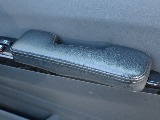 運転席 ドア側 アームレスト付き！！