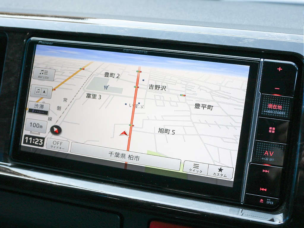 カロッツェリア 7インチSDナビ付き！！