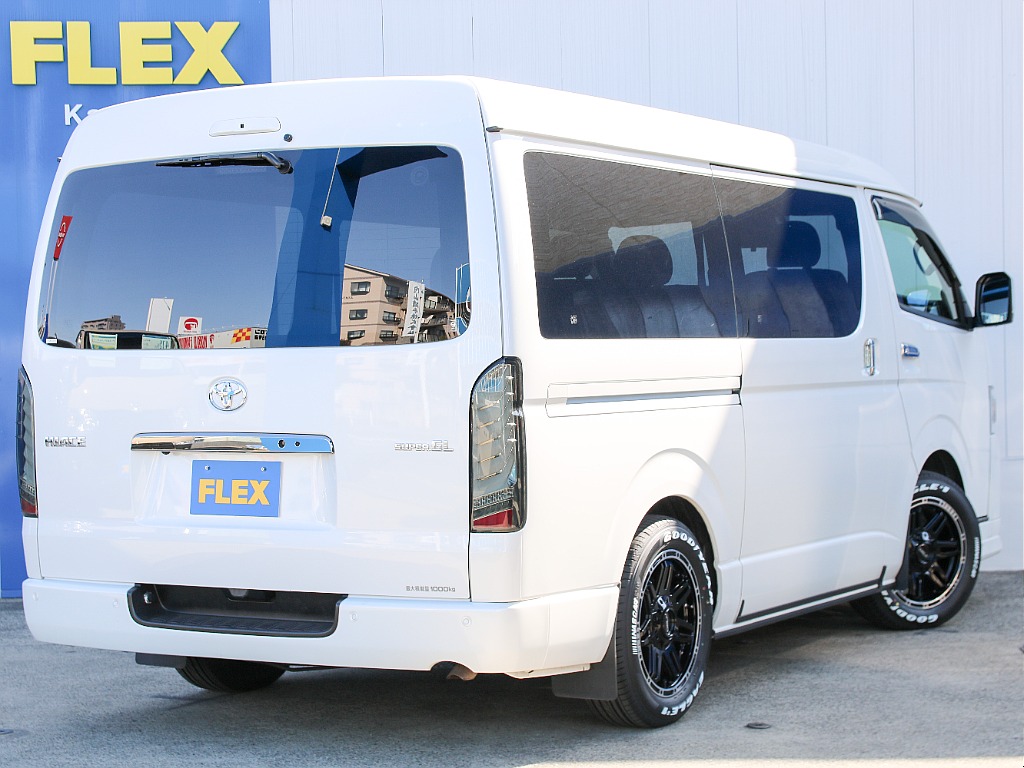 ワイドボディならではのリアビュー！！