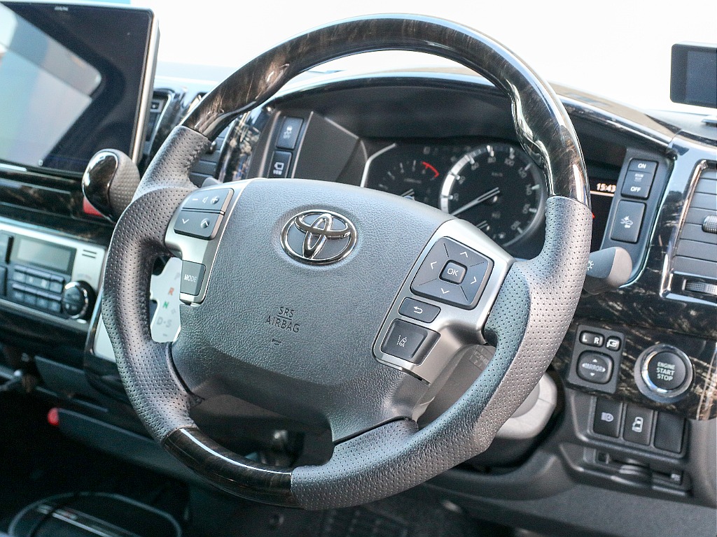 ステアリングスイッチ付き！！