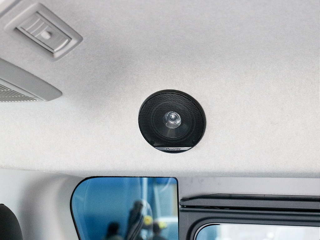 ルーフスピーカー完備！！