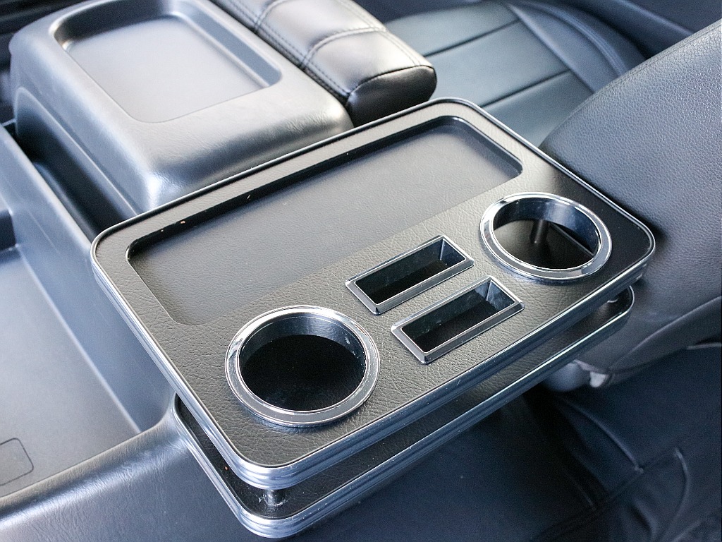 ドリンクホルダー完備！！