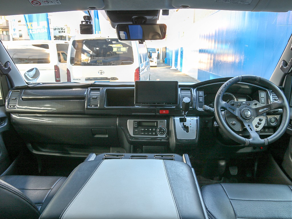 カーボン調インテリアパネル付き！！