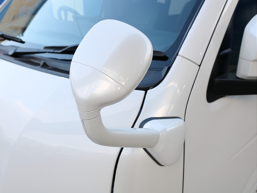 コーナーミラーボディ同色ペイント！！