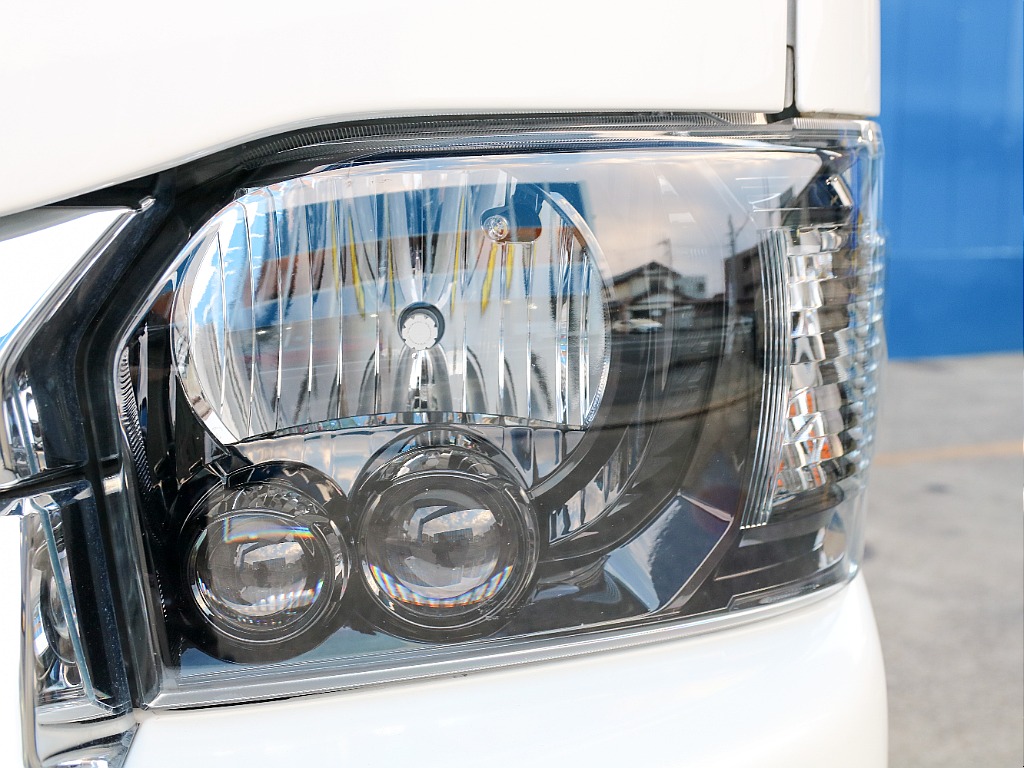 ヘッドライトインナーブラックペイント済み！！