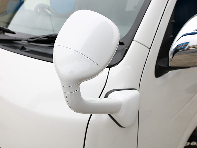 コーナーミラーボディ同色ペイント！！