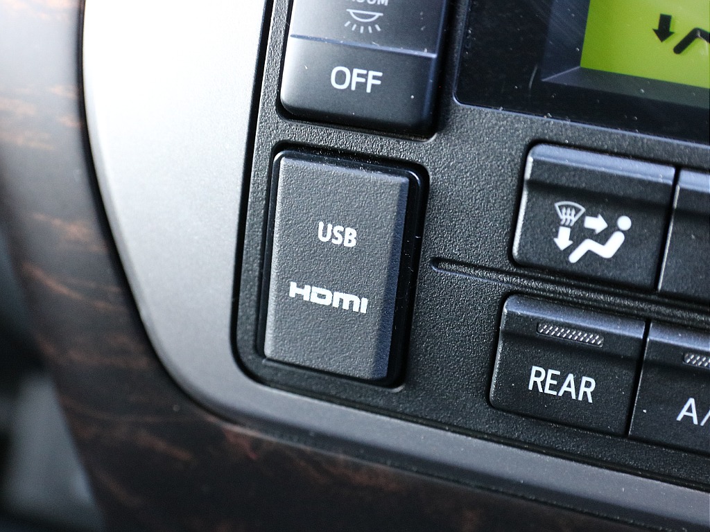 HDMI＆USBポート付き！！