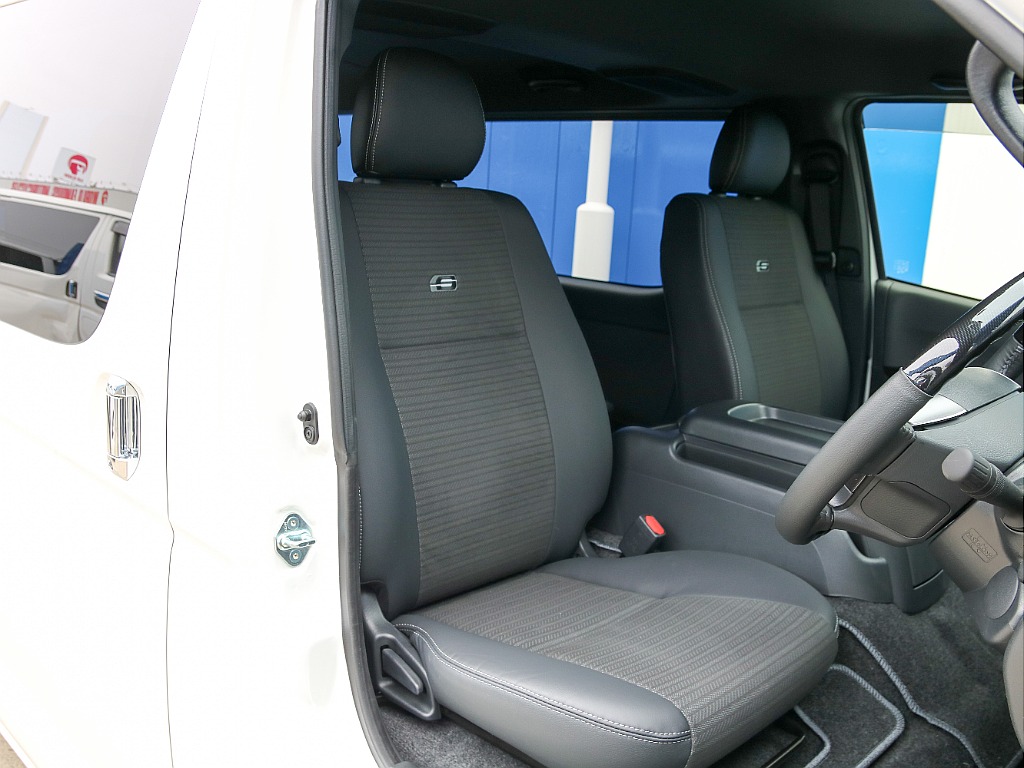 ダークプライムS専用 ハーフレザーシート！！