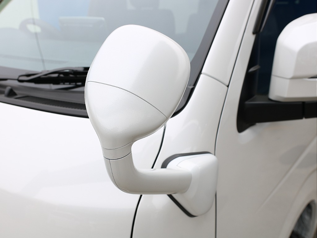 コーナーミラーボディ同色ペイント！！