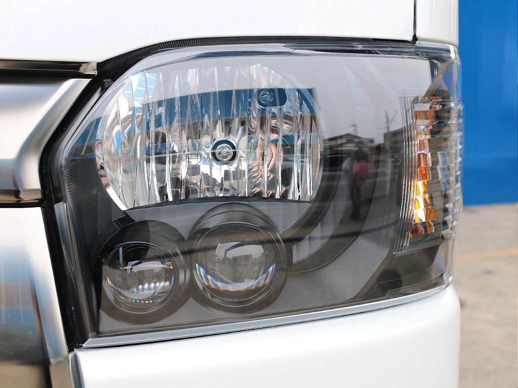 ヘッドライトインナーブラックペイント！！