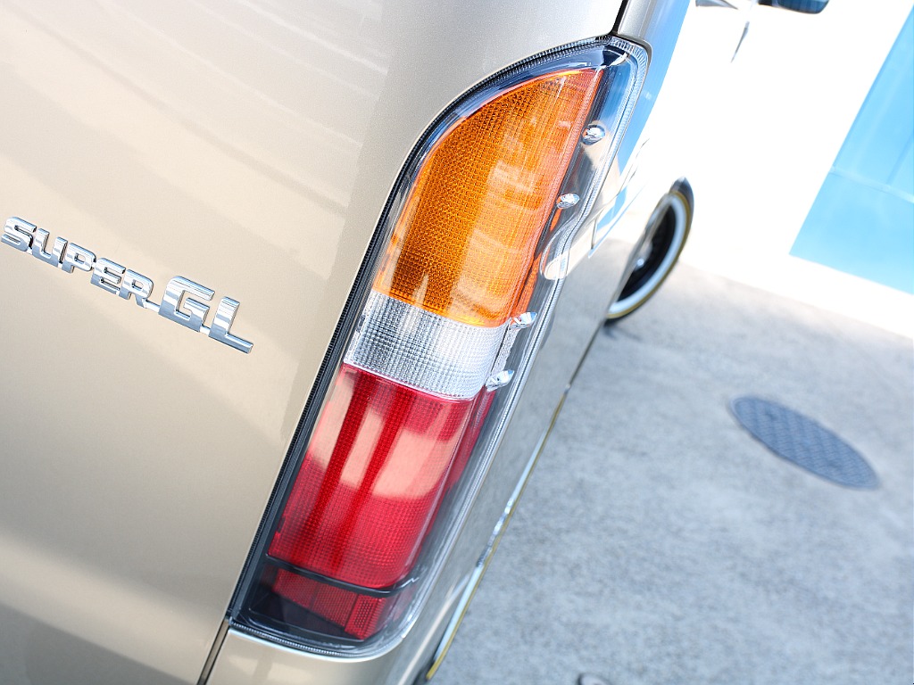 FLEXオリジナル クラシックLEDテールランプ付き！！