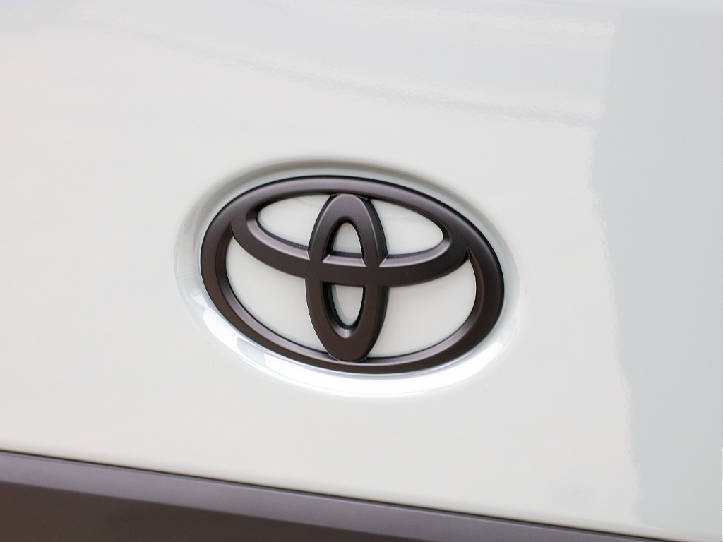 リアエンブレム艶無しブラックペイント済み！！