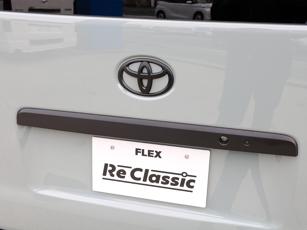 リアガーニッシュ艶無しブラックペイント済み！！