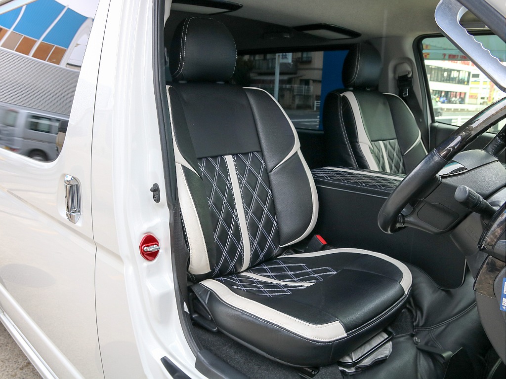 ハーツ 3Dバケットシートカバー付き！！