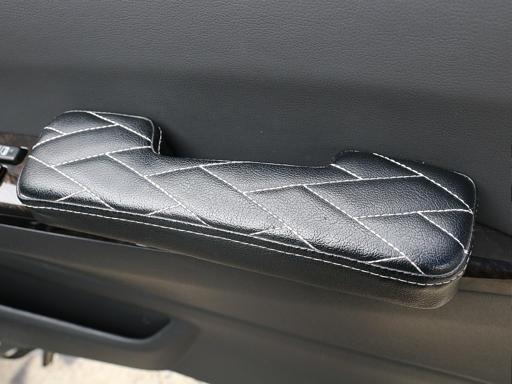 運転席 アームレスト付き！！