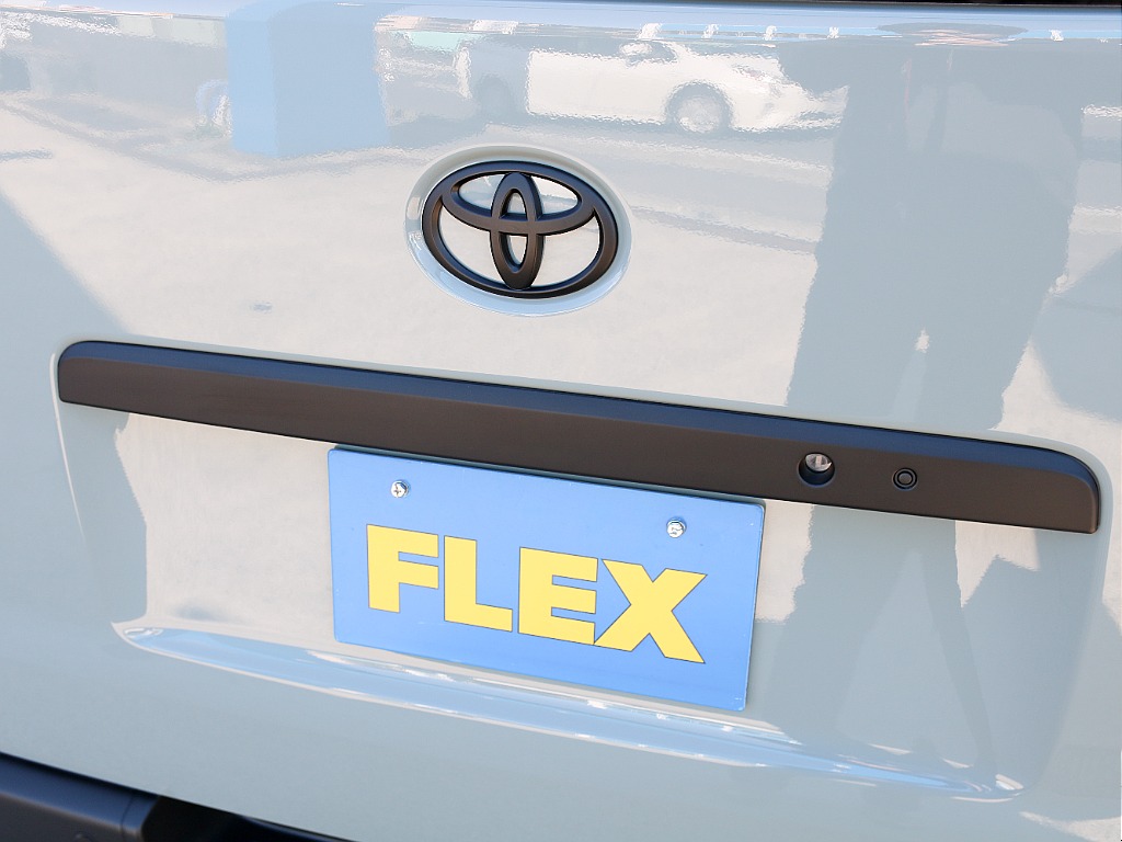 リアガーニッシュ艶無しブラックペイント済み！！