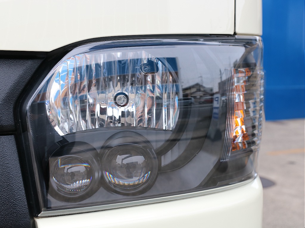 ヘッドランプインナーブラック！！