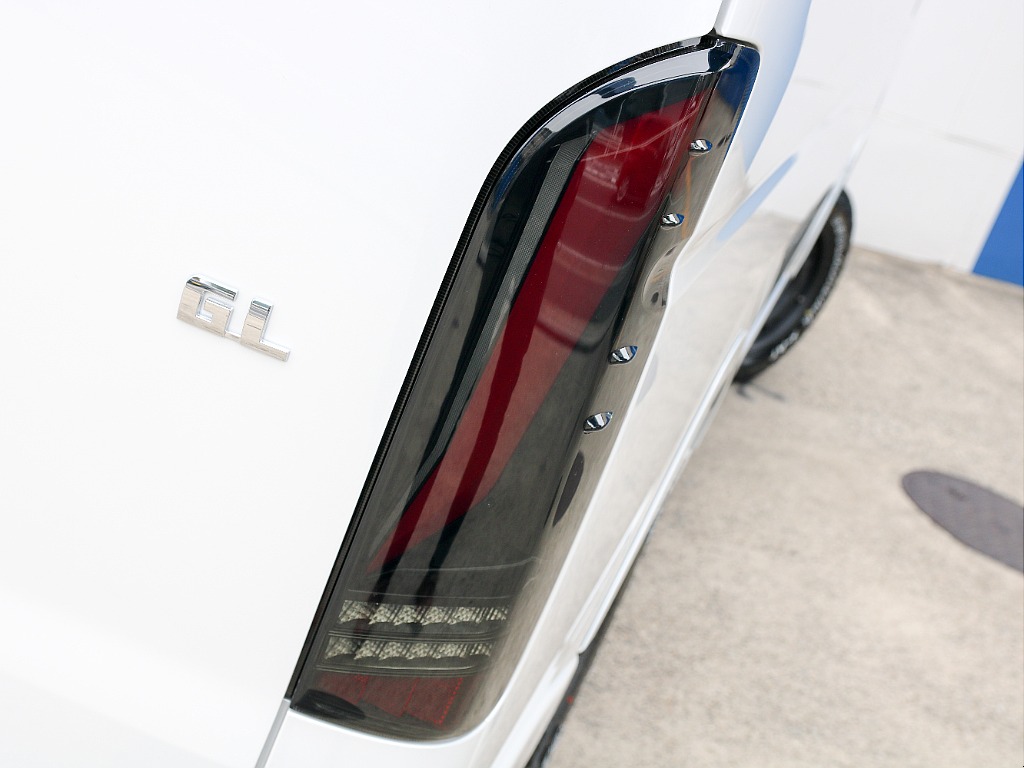 FLEXオリジナル オメガLEDテールランプ付き！！