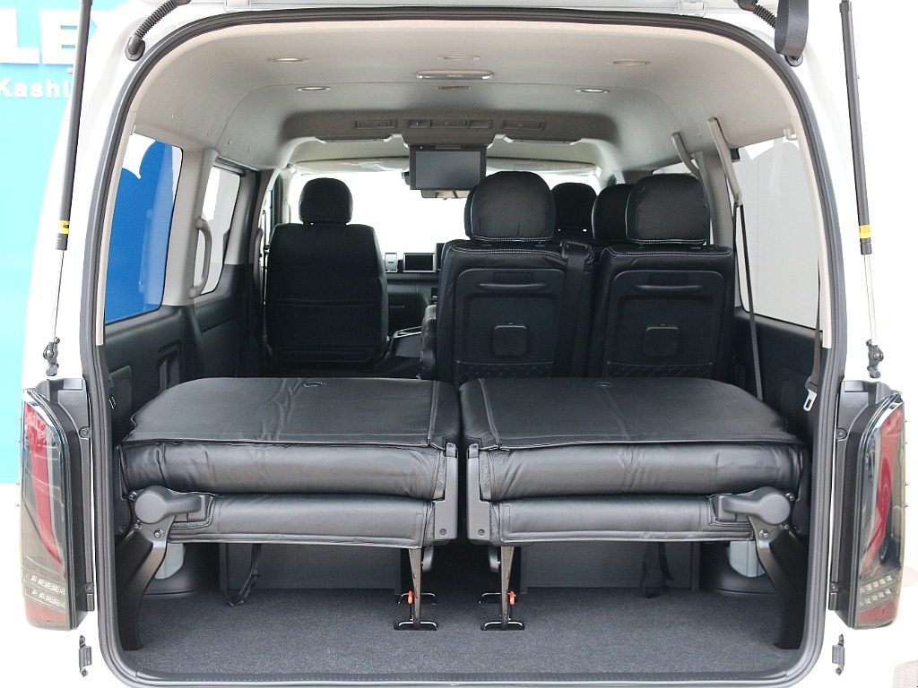 背もたれ格納可能です！！