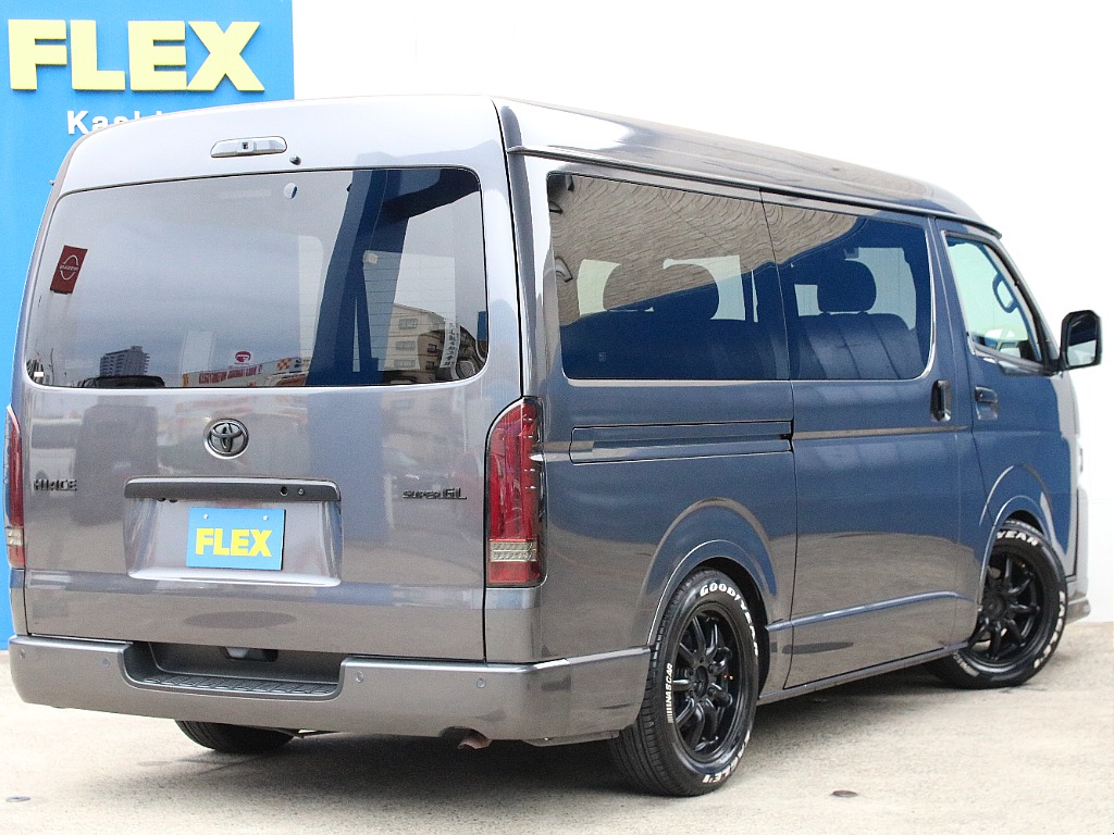 ワイドボディならではのリアビュー！！