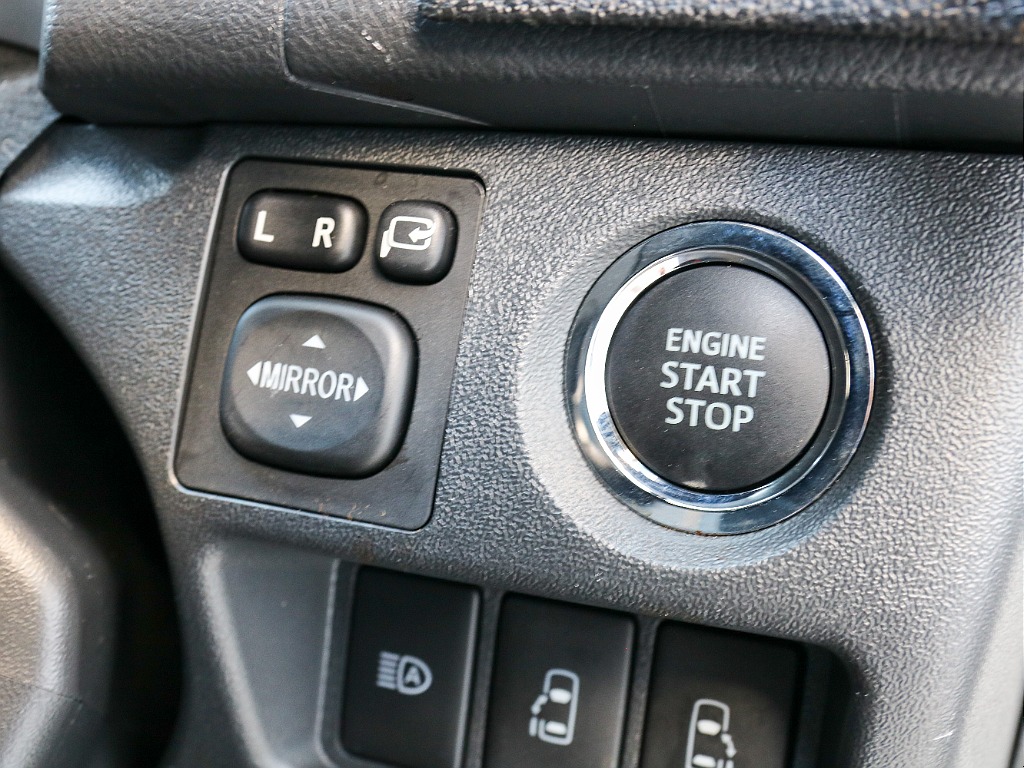 スマートエントリー＆プッシュスタート付き！！