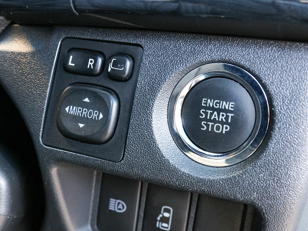 スマートエントリー＆プッシュスタート付き！！