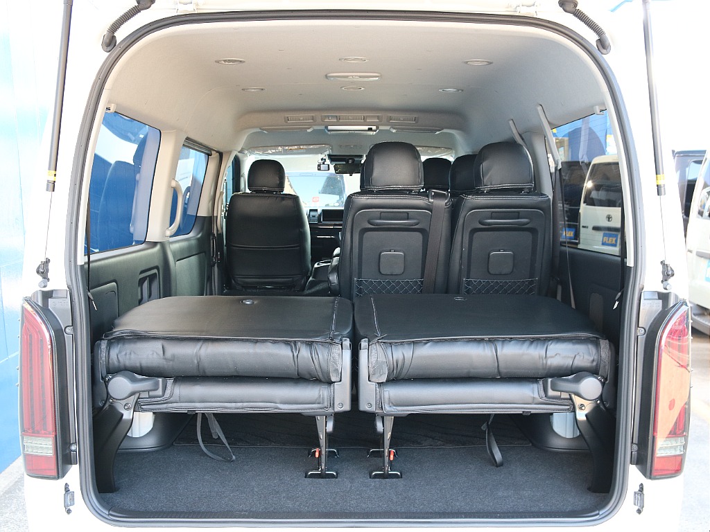 背もたれ格納可能です！！