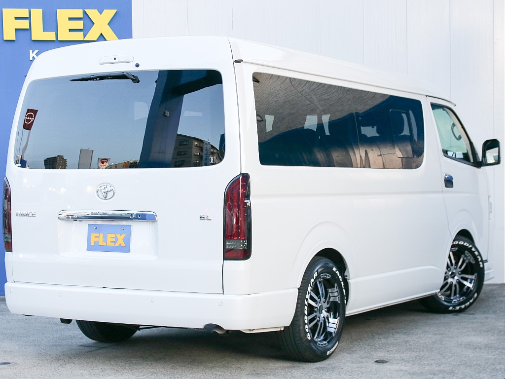 ワイドボディならではのリアビュー！！