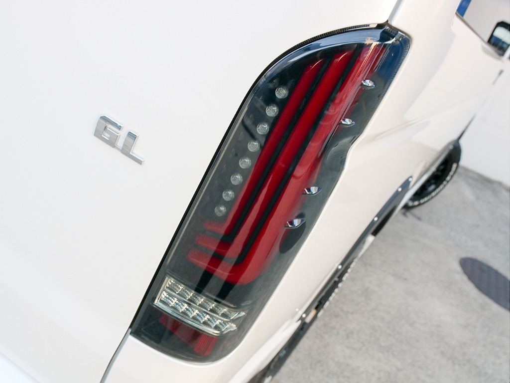 FLEXオリジナル アルティメット 2 LEDテールランプ付き！！