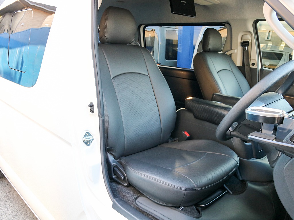 クラッツィオシートカバー付き！！