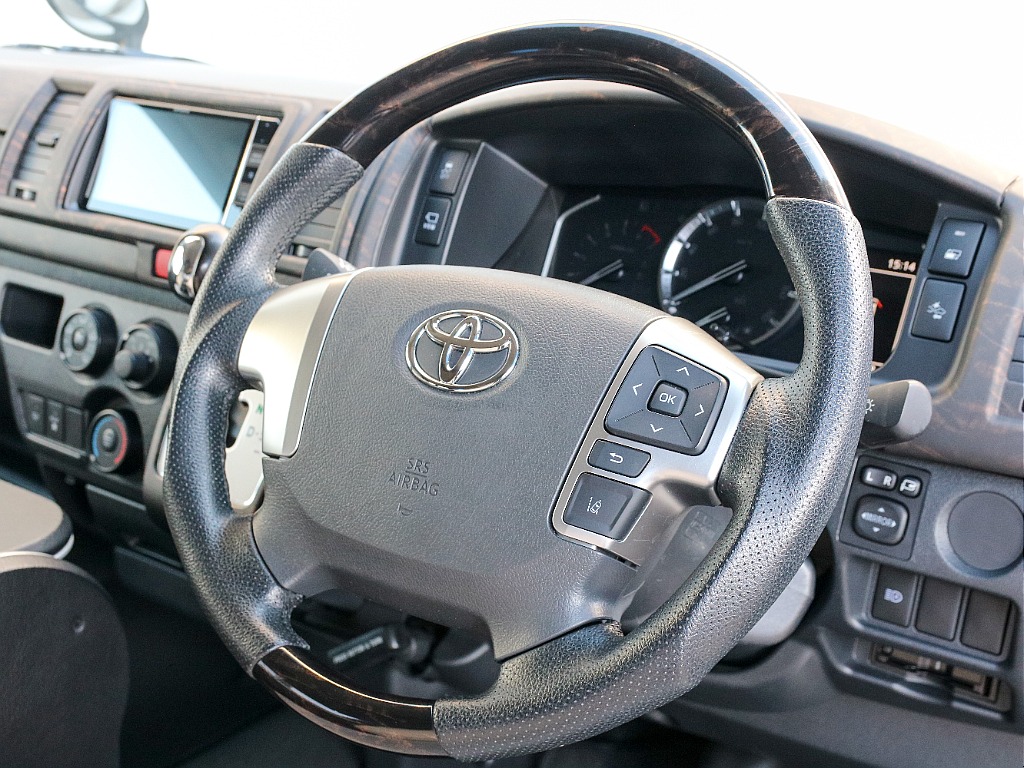 ステアリングスイッチ付き！！