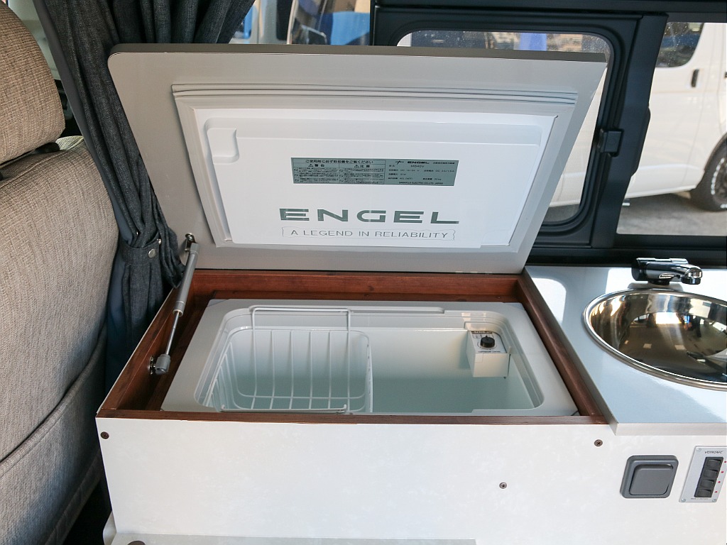 40リッター冷蔵庫付き！！