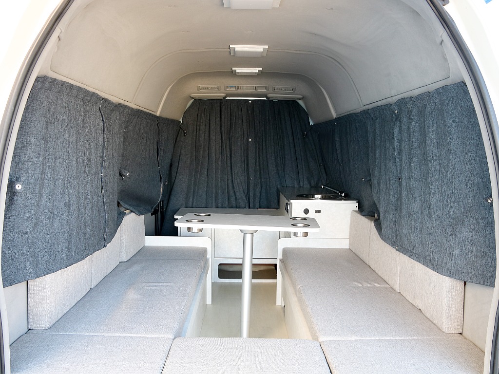 全面カーテン付き！！