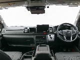 一新されたコックピットになります！！