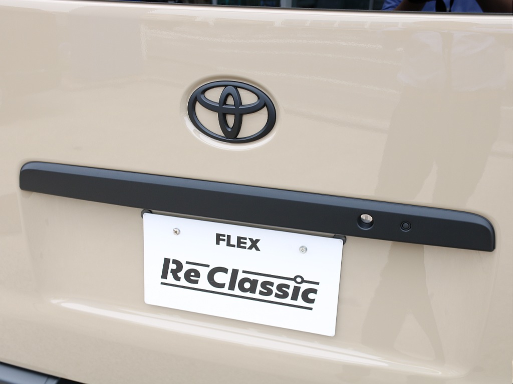 リアガーニッシュ艶無しブラックペイント済み！！