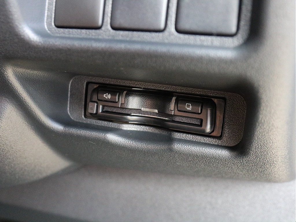 お出かけに便利なETC2.0完備！！