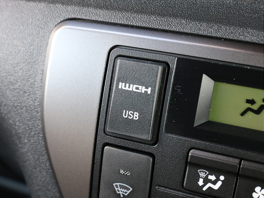 HDMI＆USBポート付き！！