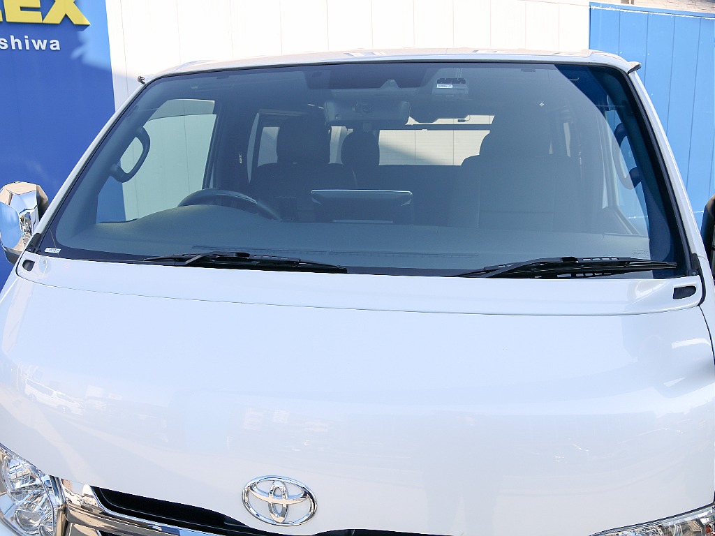 TRD フロントフードエクステンション付き！！