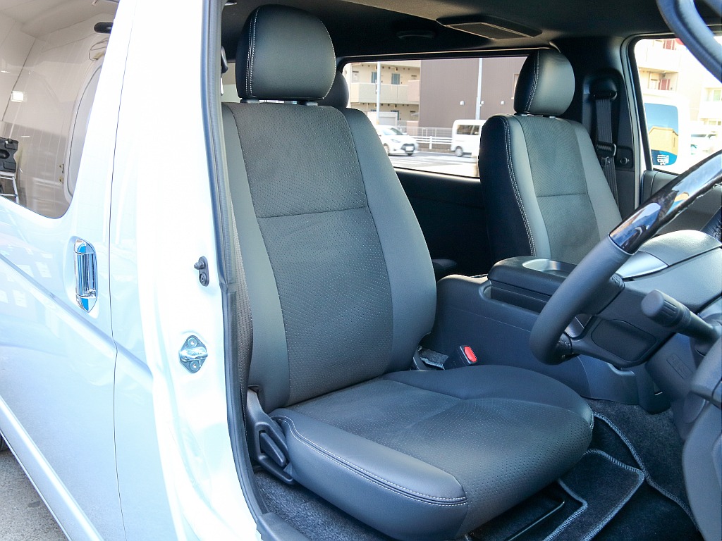 ダークプライム専用 ハーフレザーシート付き！！