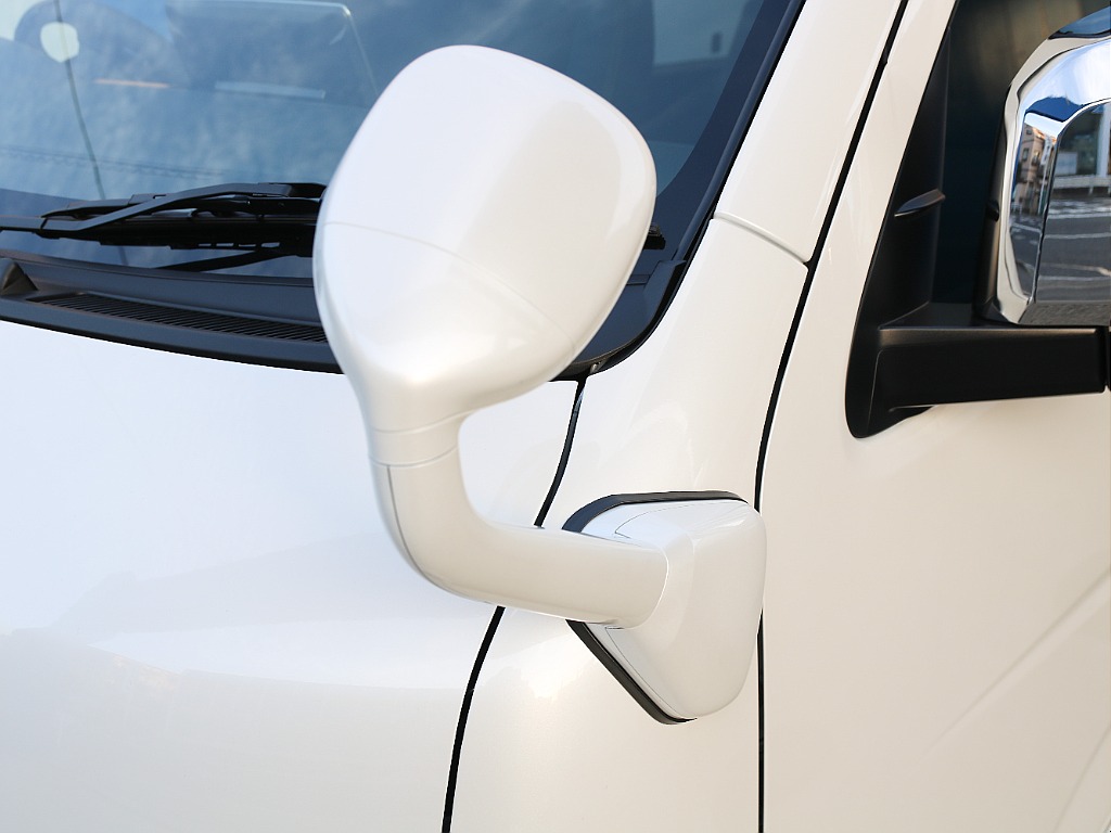 コーナーミラーボディ同色ペイント済み！！