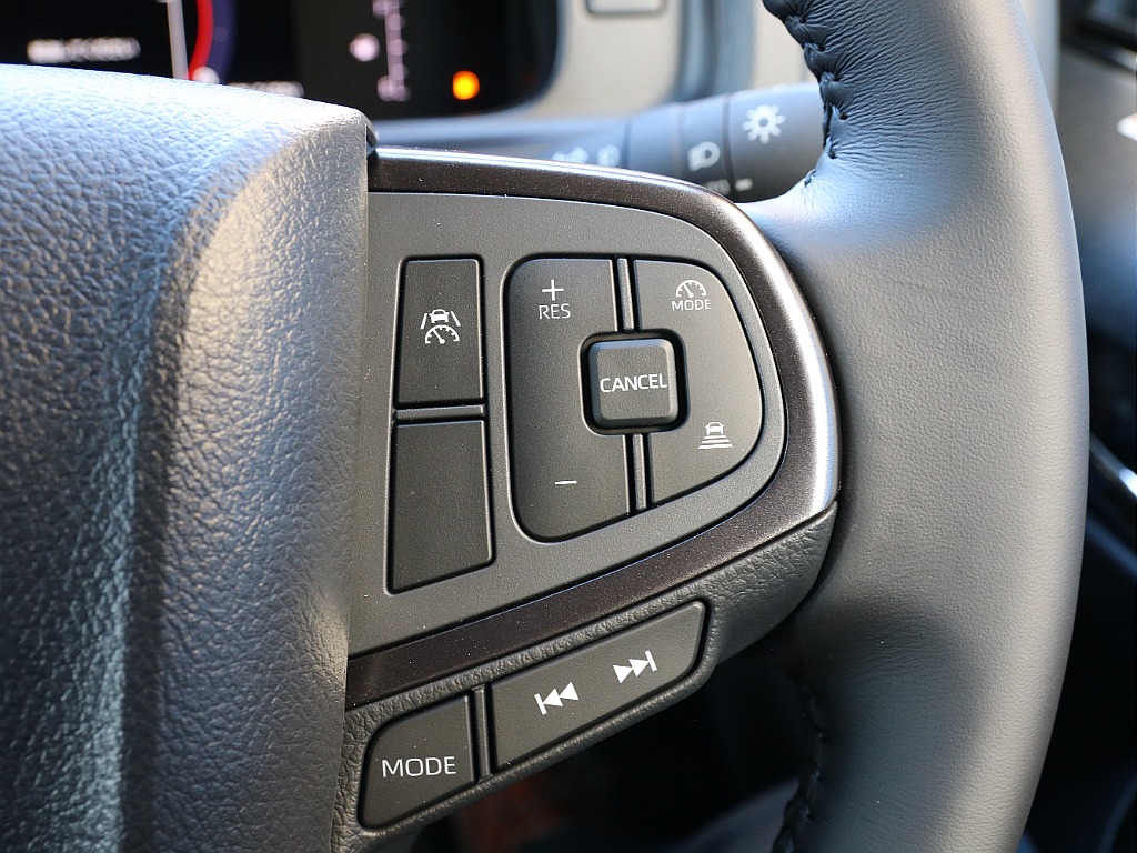 レーダークルーズコントロール付き！！