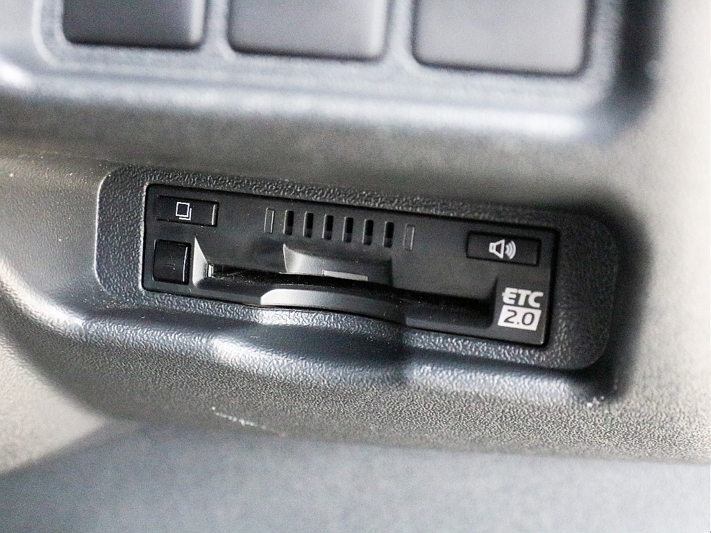 お出かけに便利なETC2.0完備！！