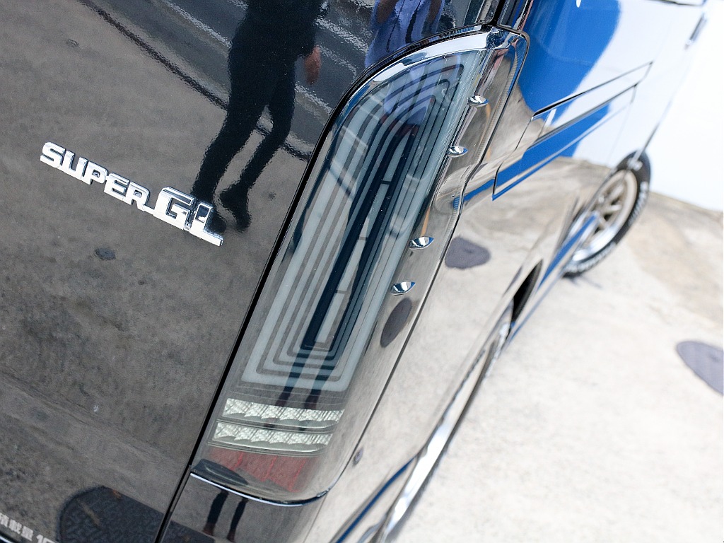 67 ROKU NANA ネオトレースLEDテールランプ付き！！