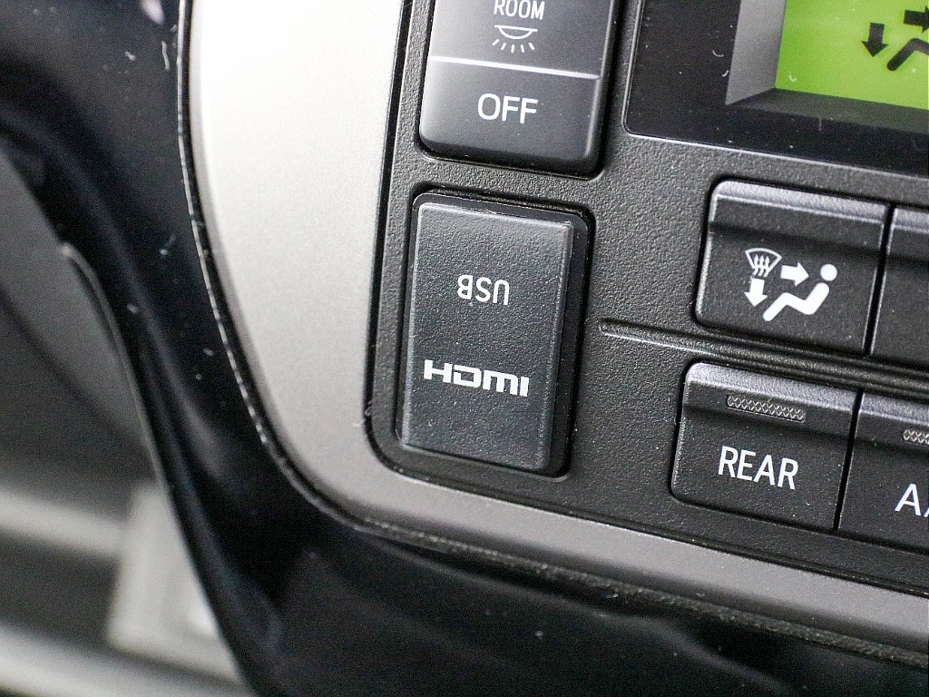 HDMI＆USBポート付き！！