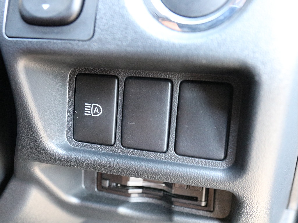 オートハイビームスイッチ付き！！