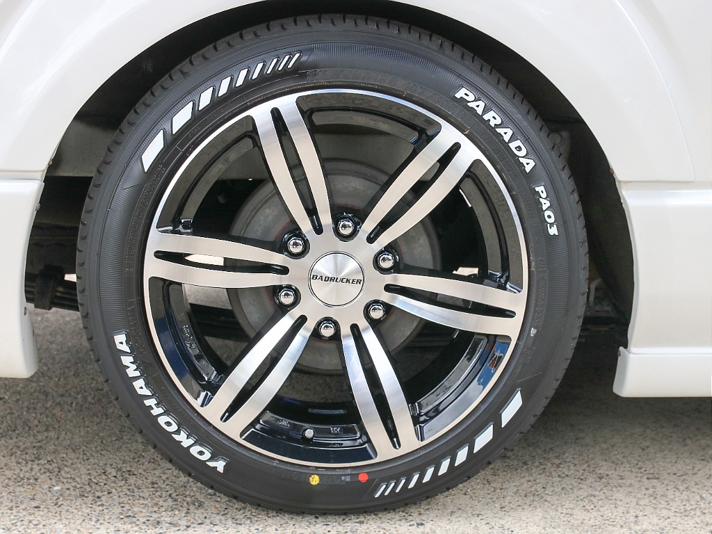 415コブラ バッドラッカー1 18インチアルミホイール＆ヨコハマパラダタイヤ付き！！